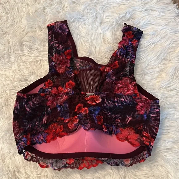 VICTORIAS SECRET PINK LACE BRALETTE MAROON SIZE S-DD